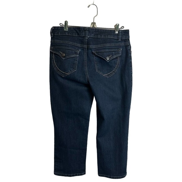 NINE WEST Capri Jeans Women’s sz. 4 (26) Blue Denim Cropped Buttoned Hem - Picture 2 of 10
